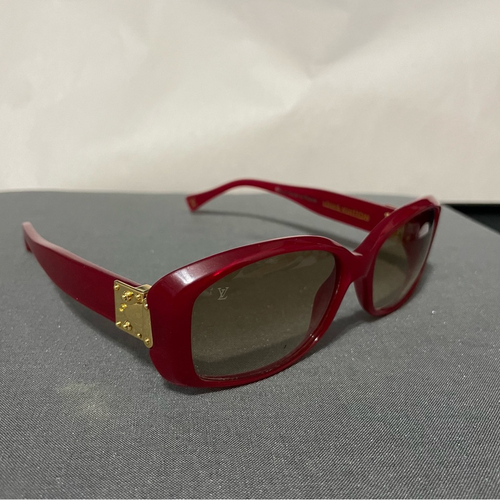 LOUIS VUITTON RED SUNGLASSES Z0076W